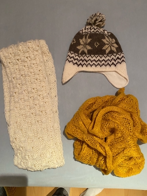 Schals und Mütze Bild 1