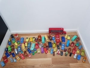 90 cars Fahrzeuge plus Lkw 