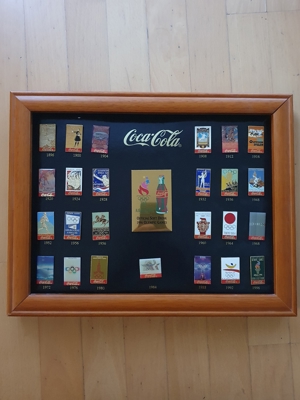 Coca-Cola Pin Collection Olympia Atlanta 1996 im Echtholzrahmen limitiert Bild 2