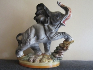Großer Keramik Elefant - Länge: 28cm, Höhe: 29cm Bild 1