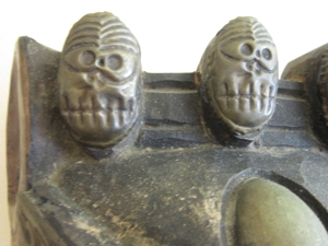 Alte Dämonenmaske - Holz - Metallverzierungen - Tibet / Bhutan - aus Sammlung - Asiatika Bild 3