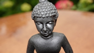 Buddha mit 2 Teelichtern Bild 2