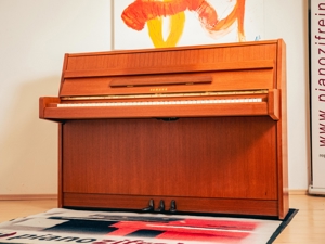 Wunderschönes YAMAHA Klavier. Kostenlose Lieferung nach Vorarlberg (*) Bild 9