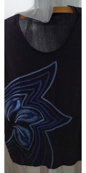 2 T-Shirt dunkelblau und schwarz mit 3/4 Ärmeln Gr. 44 Bild 3