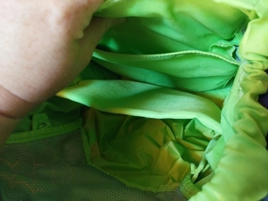 Ergobag Schulrucksack inklusive Federmäppchen und 4 Kletties inkl. Zip Set pink Bild 14