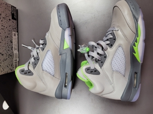 Nike Jordan 5 Retro Green Bean (GS) Gr. 36,5 Bild 2