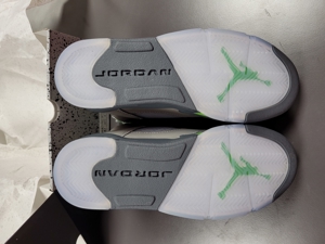 Nike Jordan 5 Retro Green Bean (GS) Gr. 36,5 Bild 3