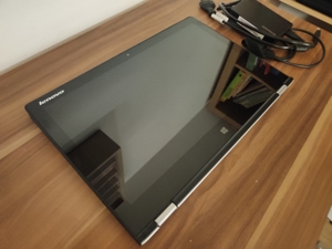 Lenovo Yoga 2in1 PC Tablet Bild 1