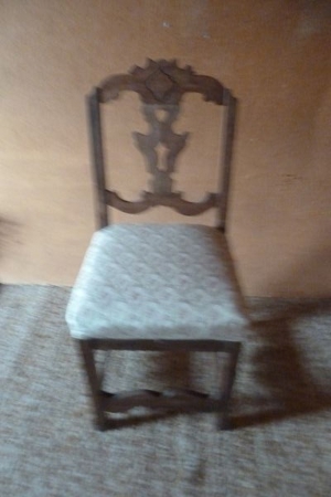 Stuhl Bild 2