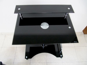 GELEGENHEIT: Hochwertiger, kleiner Tisch mit exklusivem DESIGN (aus dunklem Glas und Chrom) Bild 4