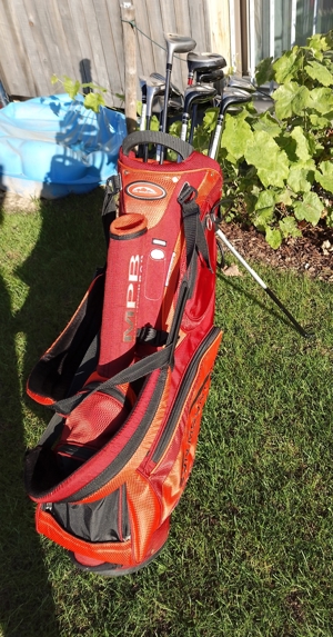 Golfbag mit Golfschläger Bild 5
