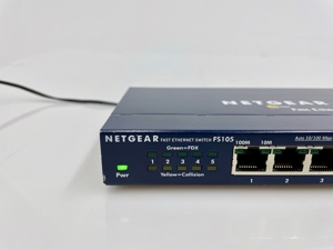 Netgear FS105 5-Port Fast Ethernet LAN Switch Bild 2