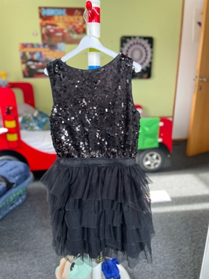 Schwarzes Kleid mit Pailletten von H&M, Gr.152