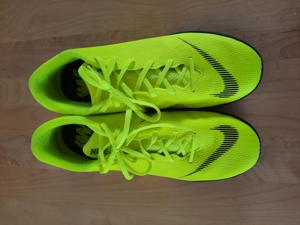 Hallenschuhe Nike Mercurial Bild 1