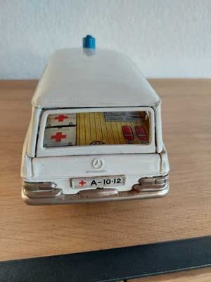 Blechauto Ambulance Japan Bild 4
