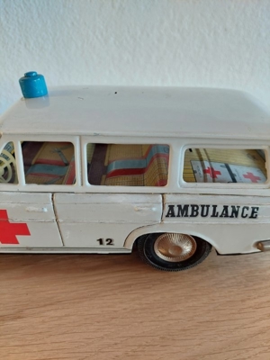 Blechauto Ambulance Japan Bild 3