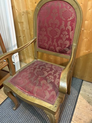 Antiker Stuhl mit Armlehne Bild 4