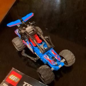 LEGO Technik 42010 Action Race Buggy mit Rückzugmotor Bild 2