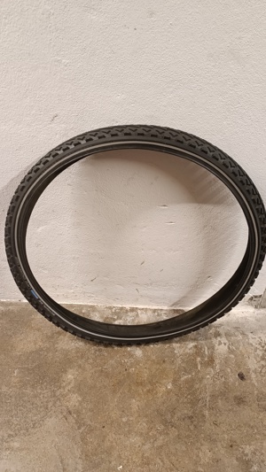 NEUER Schwalbe 26x1.75 Reifen