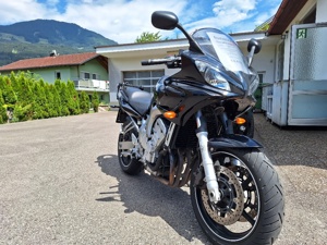 Yamaha FZ6-S Bild 2