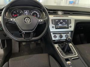 VW Passat Bild 8