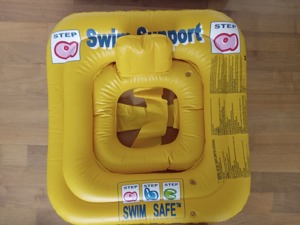 Schwimmhilfe für Babys
