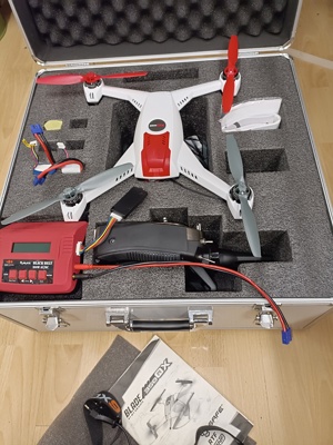 RC Drohne mit komplettem Zubehör  Bild 2