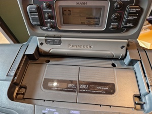 Ghettoblaster Panasonic RX-DT07 (CD, Doppelkassettendeck, Radio, AUX-IN, portable) Bild 2
