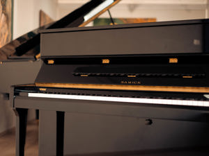 Samick Klavier in schwarz poliert. Kostenlose Lieferung in ganz Vorarlberg (*) Bild 9