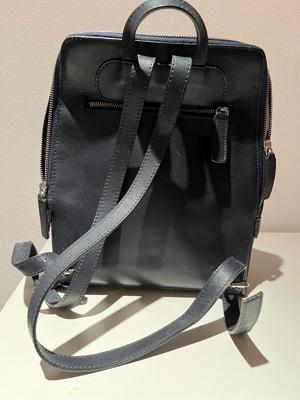 Handtasche  Rucksack Bridas dunkelblau Bild 2