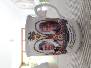 Royal Weddingtasse Sammlerstück Bild 2