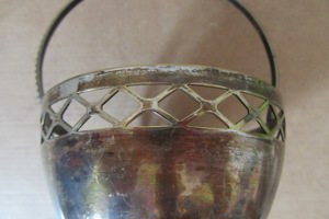 Henkelkorb mit Glaseinsatz Bild 3