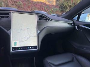 Tesla Model S Bild 13