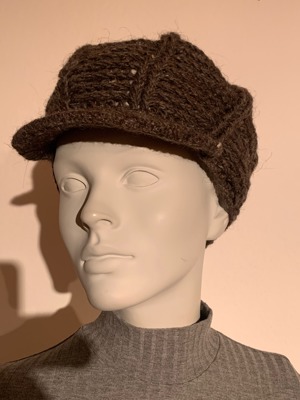 Mütze Kappe Ballonmütze Damen-Strickmütze dunkelbraun mit Schild - nw. Bild 2