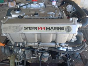 Boot Motor Steyr 144 Marine Turbo Diesel Bj.: 2015 incl Getriebe Bild 1