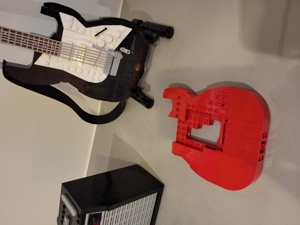 LEGO Fender Gitarre Bild 3