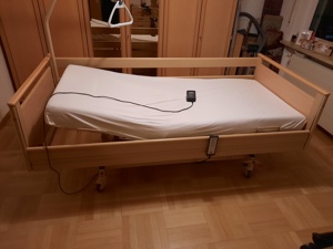 Pflegebett Bild 1