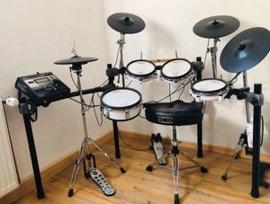  Roland TD 12 V-Drum Schlagzeug Bild 1