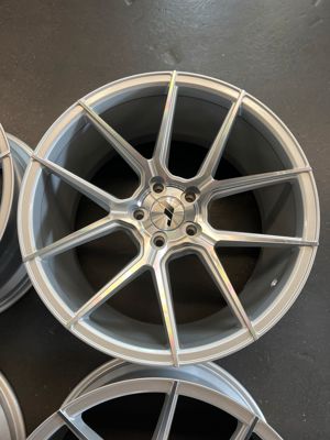 JR30 9,5J x 19 Zoll ET25 5x112 Alufelgen Audi A5 ect. mit Gutachten - Ausstellungsstück  Bild 4