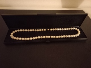 Perlenkette  Bild 1