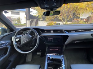 Audi e-tron 50 Business  Bild 8