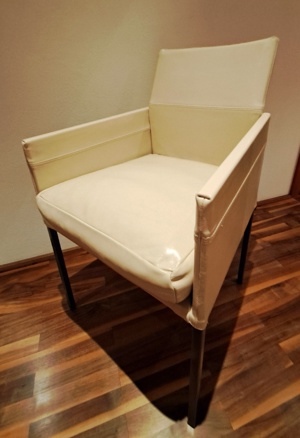 Esszimmerstühle aus hochwertigem Leder der Firma Casa Bild 2