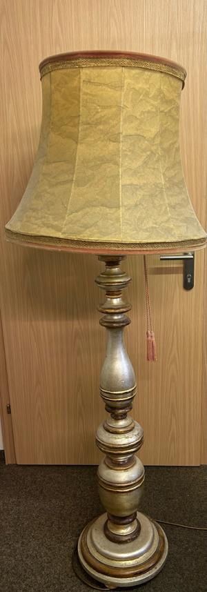 Antike Stehlampe Bild 2