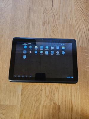 Tablet Android, Xenta TAB1