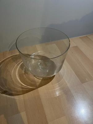 Runde Glasvase mit Fuß Bild 2