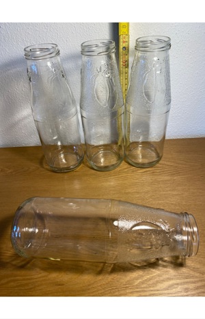 Glasflaschen mit Dekor