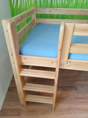 Kinderbett Bild 1