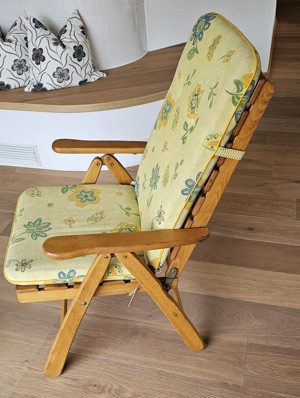Gartenstühle und Tisch, echt Holz lackiert, österr. Qualitätsprodukt Bild 1