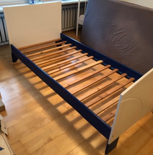 Kinderbett Jugendbett aus Holz Bett für Matratze 90 x 180 inkl. Lattenrost Bild 1