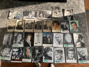 Autogrammkarten berühmter Schauspieler mit originaler Unterschrift 30 Stück  Bild 1